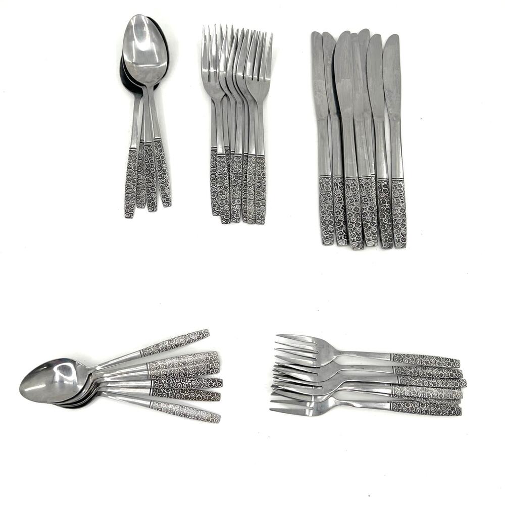National Silver Co. King Edward Flateware set 1946 Cavalcade Pattern